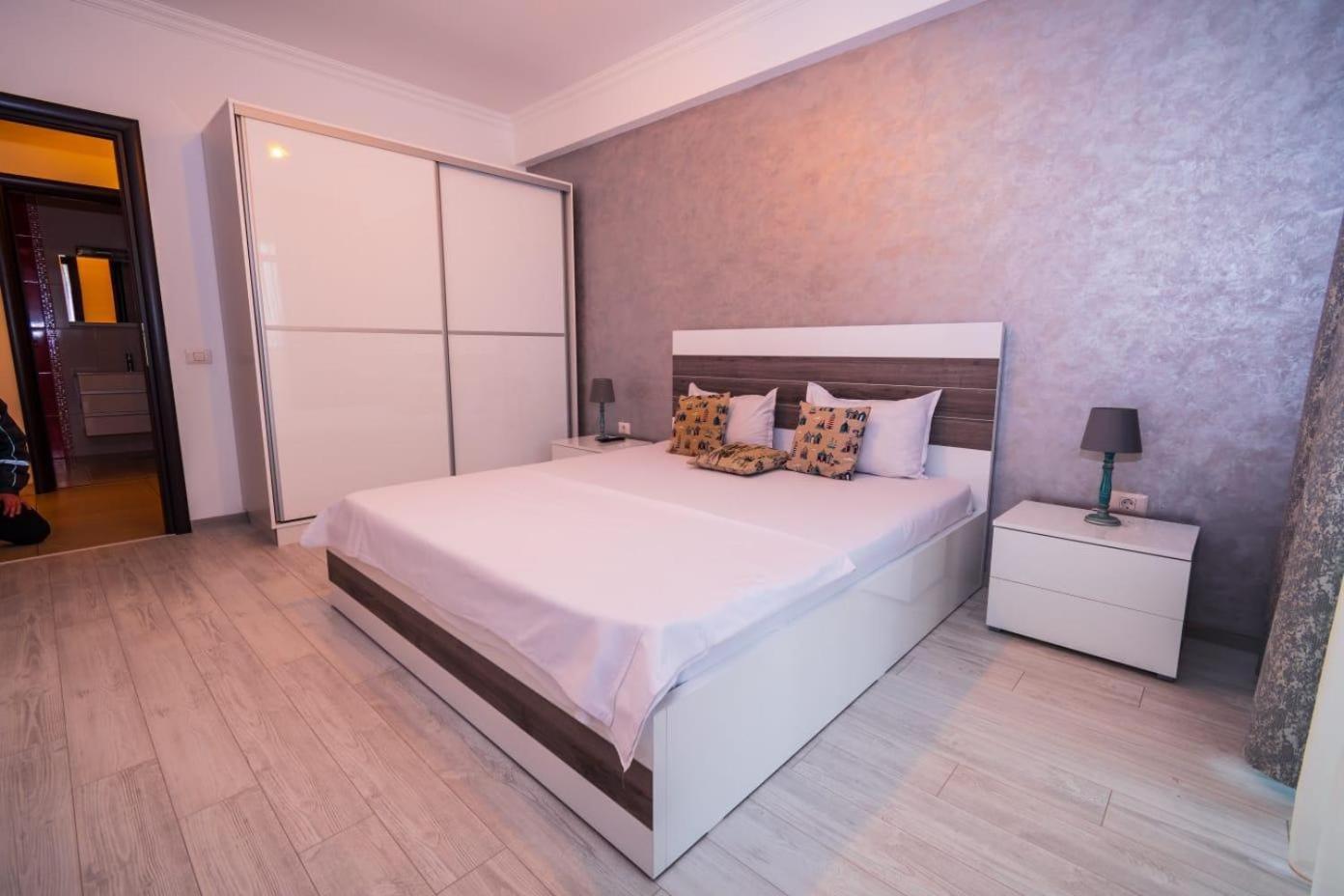 Sophia 2 & Moonlight Apartaments Mamaia Eksteriør billede