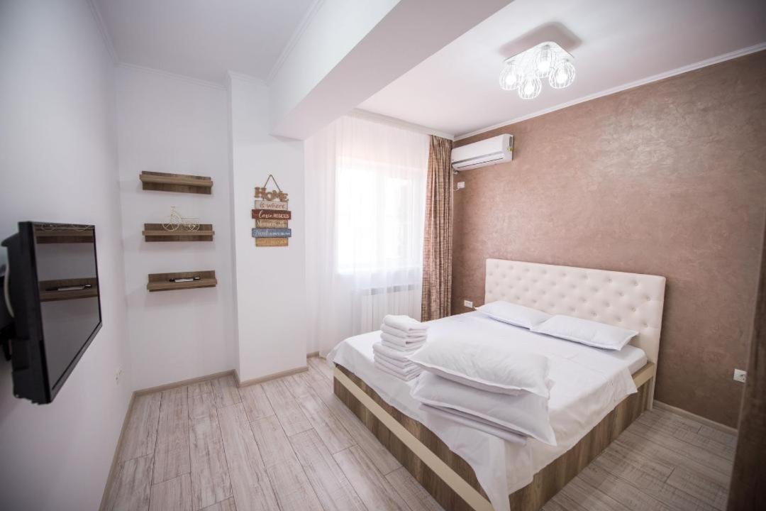 Sophia 2 & Moonlight Apartaments Mamaia Eksteriør billede