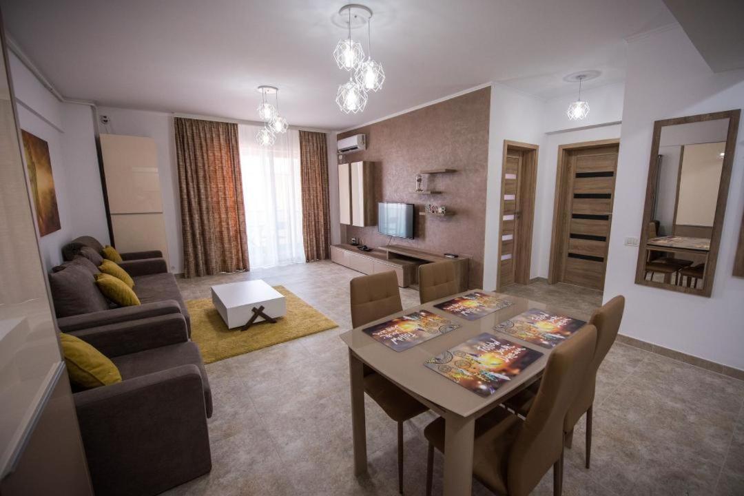 Sophia 2 & Moonlight Apartaments Mamaia Eksteriør billede