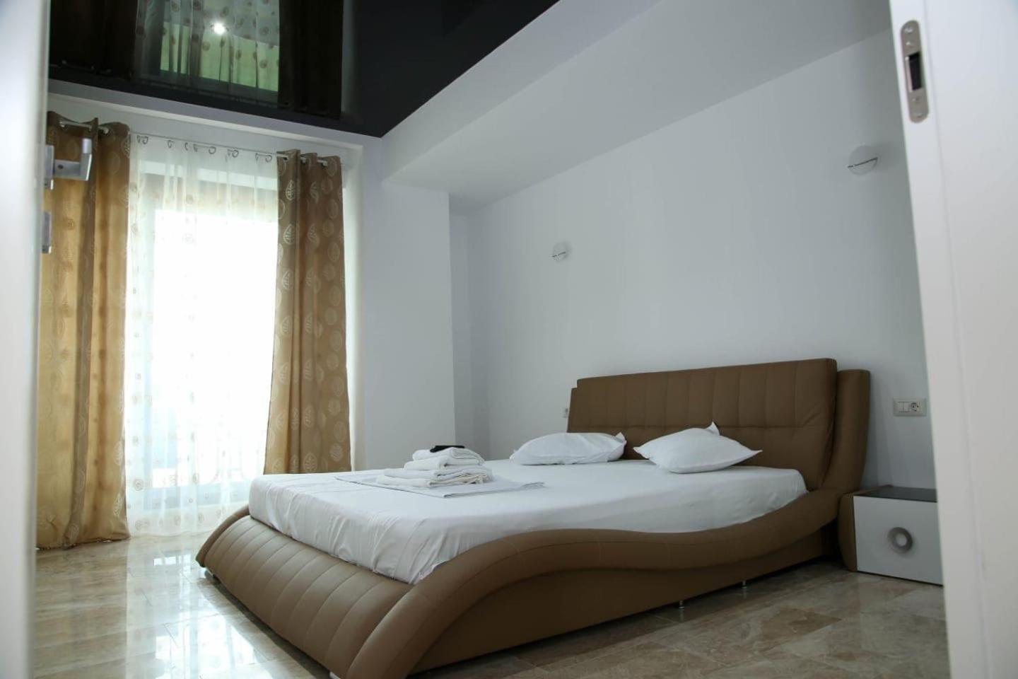 Sophia 2 & Moonlight Apartaments Mamaia Eksteriør billede